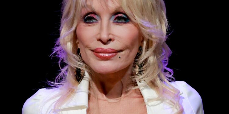Dolly Parton, Queen Of Country Music, Has Died At The Age Of 80