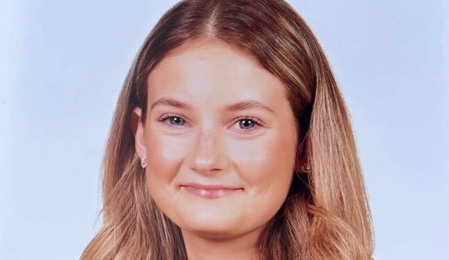 Young woman killed when her Fiat 500 ploughed into tree